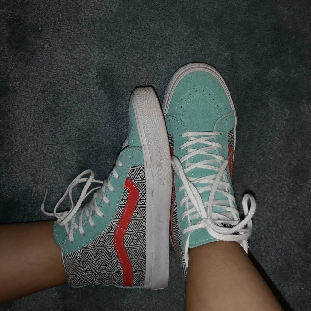 Size 6 hightops vans!